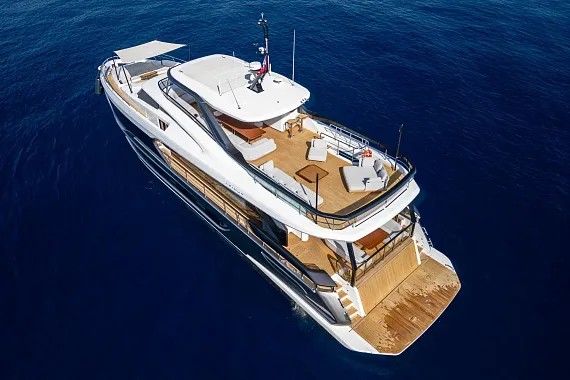 2024-azimut-grande-26m-power-9625301-20251025031015816-1.jpg