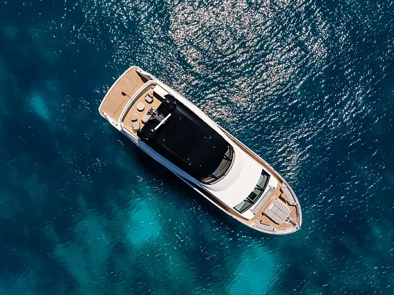 Sunseeker-90-Ocean-Enclosed-9.jpg