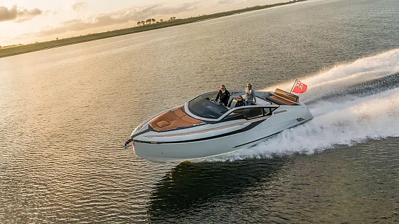 fairline-f-line-33-_-14.jpg