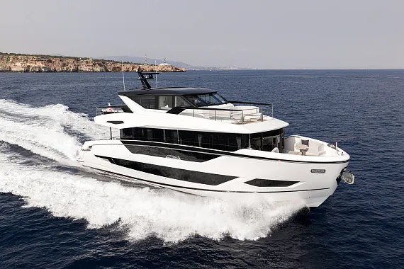 Sunseeker 82 Ocean Enclosed