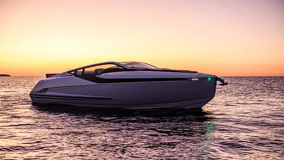 fairline-f-line-33-exterior.jpg