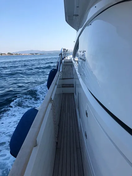 Fairline Squadron 78 (012)