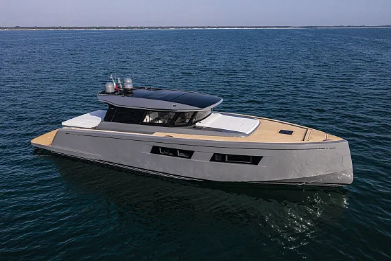 Pardo GT 52