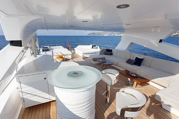sunseeker-131-yacht-018-2.jpg