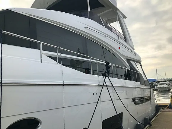 Princess F68 (017)